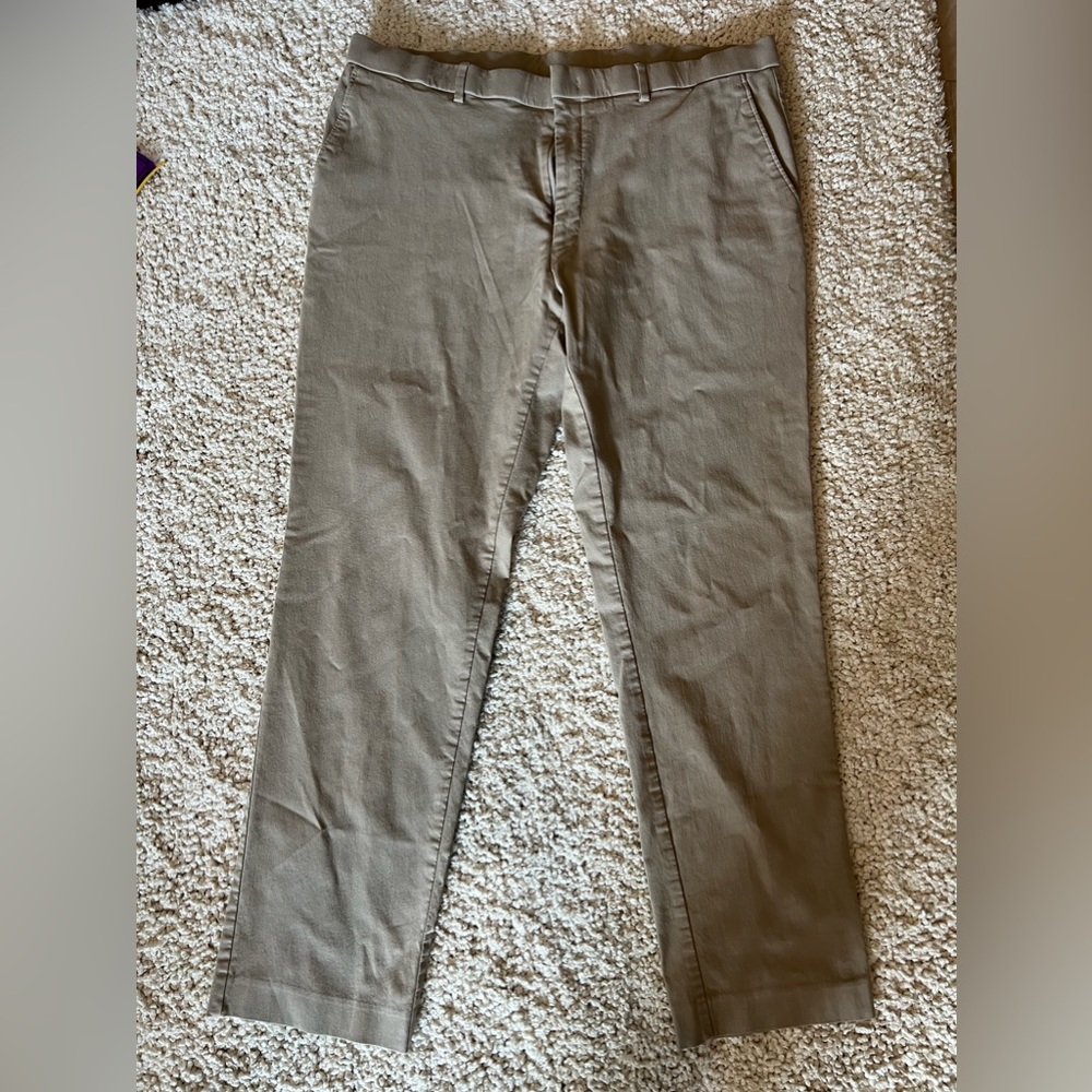Tommy Hilfiger Men's Khakis Stretch 40W x 32L